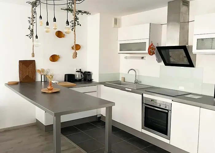 Penitents By Yume Apartment